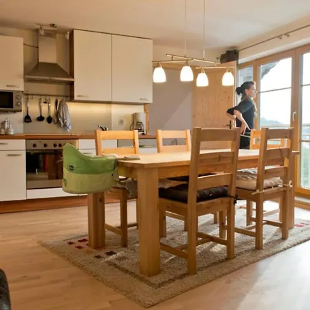 Frisch Apartment Lam