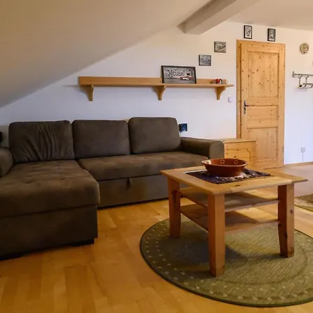 Frisch Apartment